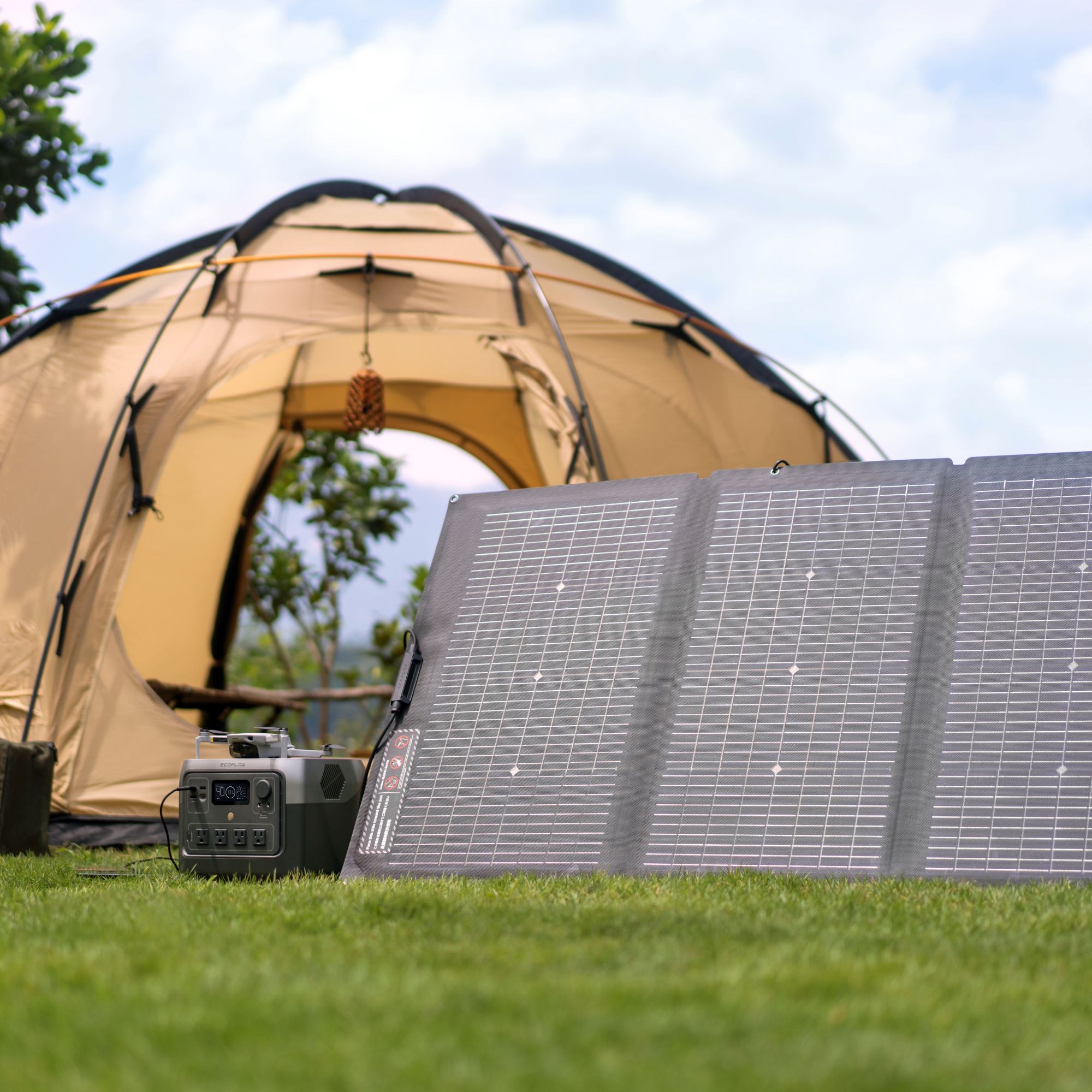 EcoFlow River 2 Pro with 220W Portable Solar Panel | RIVER2PRO-220-1-US